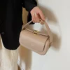 Classic Black Shoulder Bag Women's Versatile Retro Crossbody Square Bags 2025 New Large Capacity Textured Leather Flap Handbags – Image 3